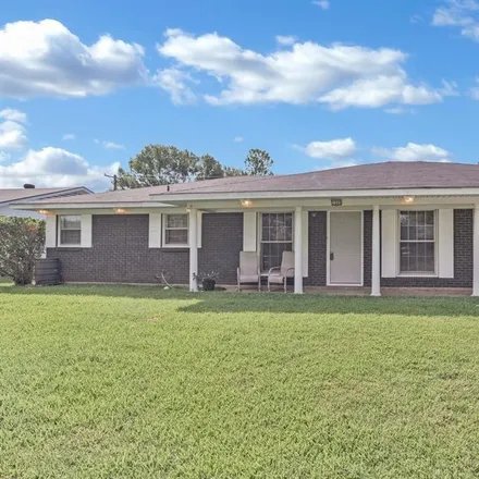 Buy this 3 bed house on 1205 Georgia Street in Shreveport, LA 71104