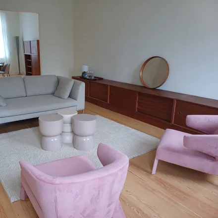 Rent this 3 bed apartment on Humbrachtstraße 9 in 60322 Frankfurt, Germany