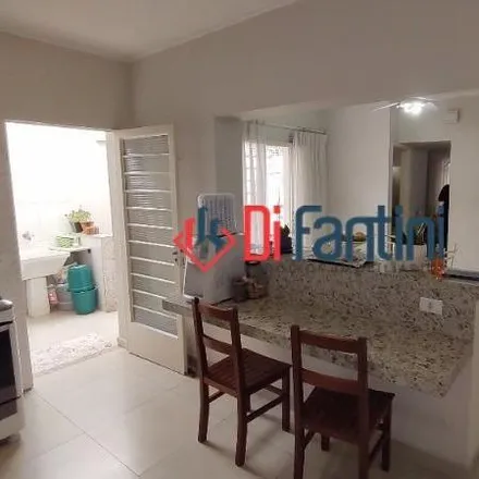 Buy this 2 bed house on Serviço Medicina Transfusional in Rua Abolição, Vila Santa Catarina