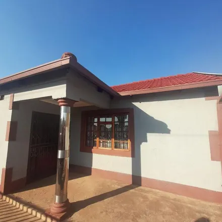 Rent this 2 bed apartment on Boitumelo Creche in Moepeng Street, Mofolo North