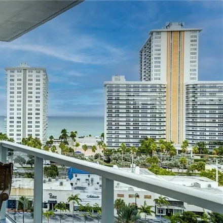 Buy this 1 bed condo on 3300 Northeast 36th Street in Fort Lauderdale, FL 33308