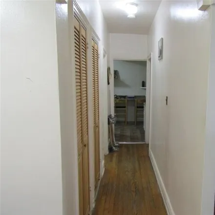Image 5 - The Wakefield, 35-45 81st Street, New York, NY 11372, USA - Apartment for sale