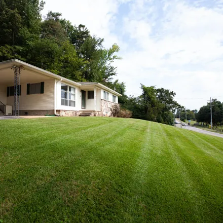 Buy this 3 bed house on Mountain Creek Road in Montclair South, Chattanooga