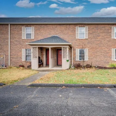 Buy this 2 bed house on 421 Eastley Court in Kingsport, TN 37660