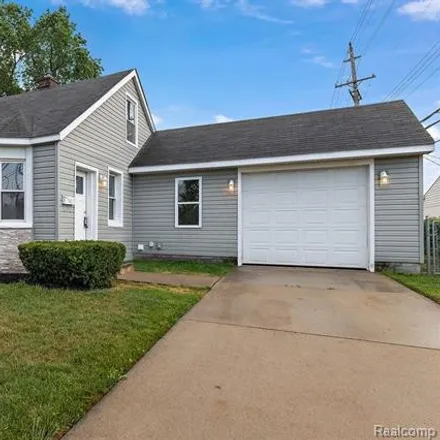 Buy this 3 bed house on 1550 Garfield Street in Ferndale, MI 48220