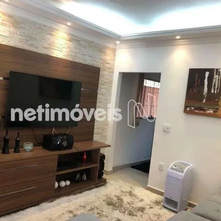 Buy this 2 bed house on Rua 17 in Justinópolis, Ribeirão das Neves - MG