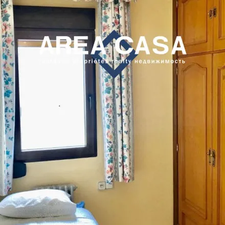 Rent this 5 bed apartment on Vialia Centro in Calle Explanada de la Estación, 1