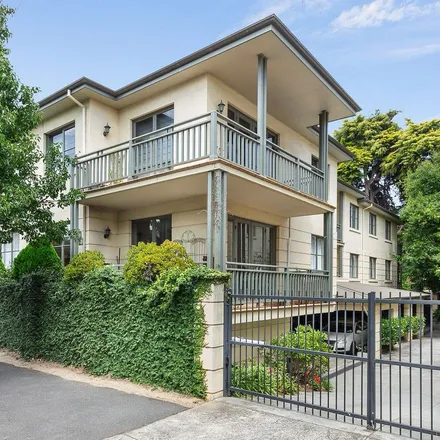 Image 5 - Hartpury Avenue, Elwood VIC 3184, Australia - Apartment for rent