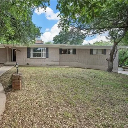 Buy this 4 bed house on 502 Wayne Drive in Woodway, TX 76712