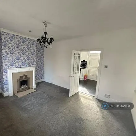 Image 2 - Manor Road, Horbury, WF4 6JE, United Kingdom - Townhouse for rent