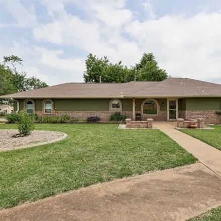 Buy this 3 bed house on 616 North Patterson Drive in Moore, OK 73160