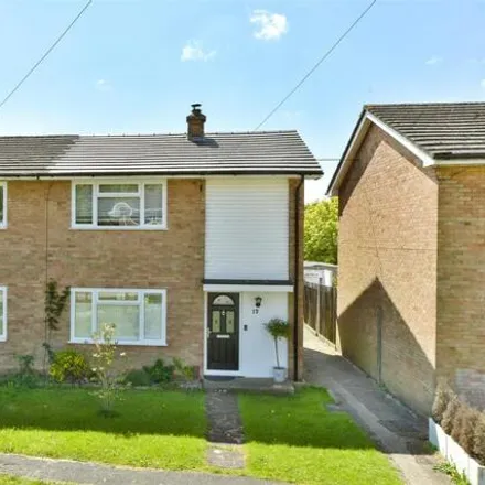 Buy this 2 bed house on 42 Petridge Road in Redhill, RH1 5JF