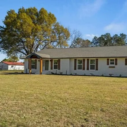 Image 2 - 2462 East Old Marion Highway, Winona, Florence, SC 29506, USA - House for sale