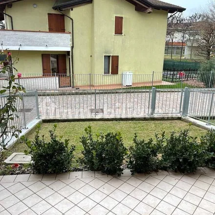 Rent this 2 bed apartment on Scuola dell'Infanzia di Goito in Via Cesare Battisti, 46044 Goito Mantua