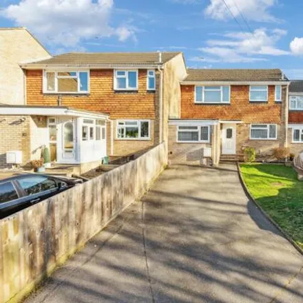 Buy this 3 bed townhouse on The Drive in Chalfont St Peter, SL9 0BH