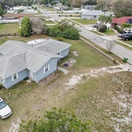 Image 2 - 733 Tarpon Ave, Sarasota, Florida, 34237 - House for sale