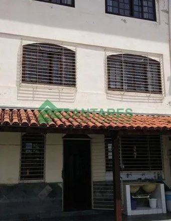 Buy this 8 bed house on Itaú in Avenida Cristóvão Colombo, Savassi