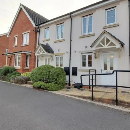 Rent this 2 bed townhouse on Drovers Way in Newent, GL18 1ET
