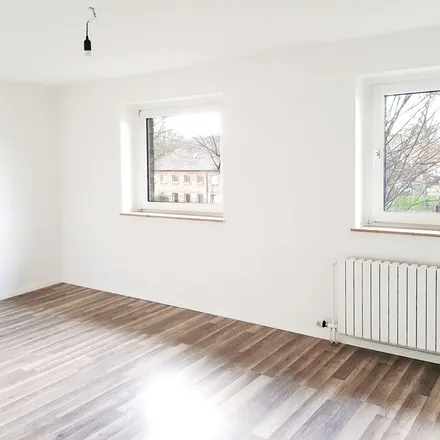 Rent this 3 bed apartment on Haus-Knipp-Straße 47 in 47139 Duisburg, Germany