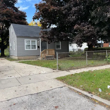 Buy this 3 bed house on North 64th Street in Milwaukee, WI 53218