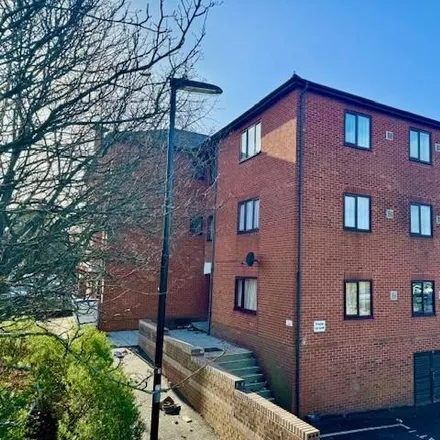 Rent this 1 bed apartment on Fresh Fades in Bitterne Road, Southampton