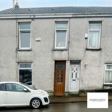 Rent this 3 bed townhouse on Prince of Wales in 1 Harris Street, Hirwaun