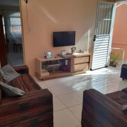 Buy this 2 bed house on Rua Ari Barroso in Oswaldo Cruz, São Caetano do Sul - SP