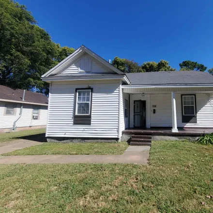 Buy this 3 bed house on 3426 Vernon Avenue in Memphis, TN 38122