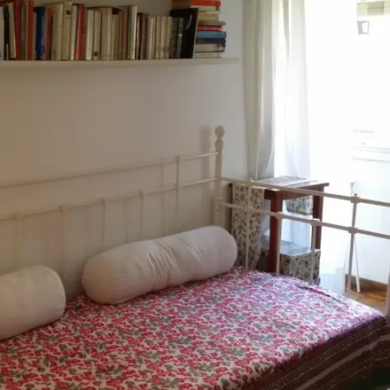 Rent this 3 bed room on Grottarossa/Casale Ghella in Via di Grottarossa, 00189 Rome RM
