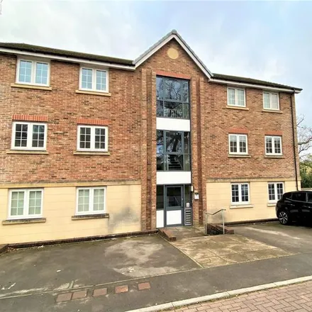 Rent this 2 bed apartment on Westfield Gardens in Newport, NP20 6PW