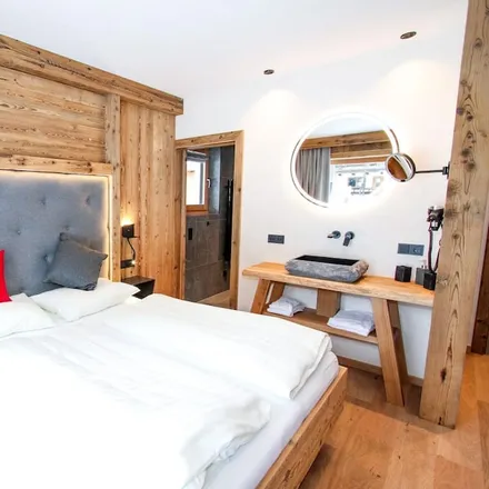 Rent this 6 bed house on Königsleiten in 5742 Königsleiten, Austria