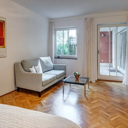 Rent this 2 bed apartment on Schneckenburgerstraße 30 in 81675 Munich, Germany