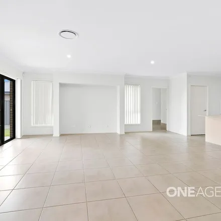 Image 6 - Seagrass Avenue, Vincentia NSW 2540, Australia - Apartment for rent