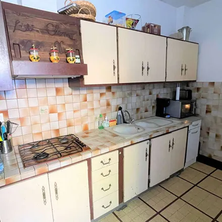 Rent this 5 bed apartment on 17 Avenue Léon Gambetta in 82000 Montauban, France