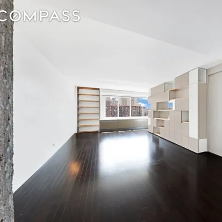 Rent this studio house on 392 Central Park West in New York, NY 10025