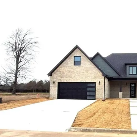 Buy this 5 bed house on 149 Bent Oak Dr in Pottsboro, Texas