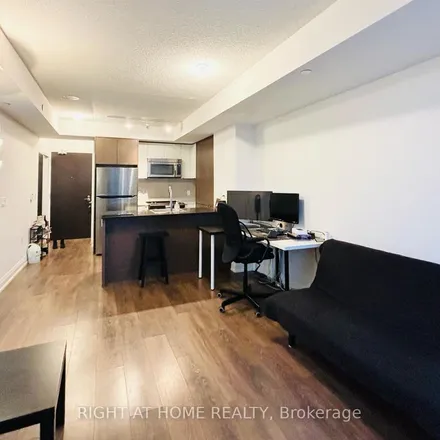 Image 4 - Formula Court, Toronto, ON M9B 3Z8, Canada - Apartment for rent