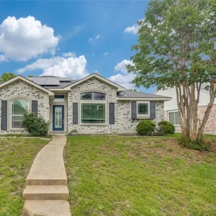 Buy this 3 bed house on 3807 Columbus Drive in McKinney, TX 75070