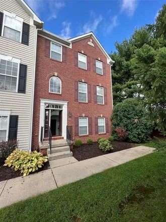 Rent this 3 bed condo on 9441 Glencroft Way in Indianapolis, IN 46250