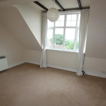 Rent this 1 bed apartment on Beechwood Road in London, CR2 0AA