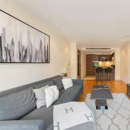 Image 7 - Doulton House, 11 Park Street, London, SW6 2QF, United Kingdom - Apartment for rent