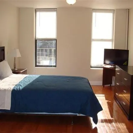 Rent this 1 bed apartment on 252 East 61st Street in New York, NY 10065