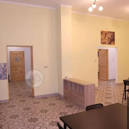 Image 3 - Országos Mozgásszervi Intézet - OORI, Budakeszi, Kálló esperes utca, 2092, Hungary - Apartment for rent