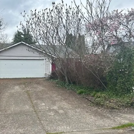 Buy this 2 bed house on 110 Southeast 5th Circle in Battle Ground, WA 98604