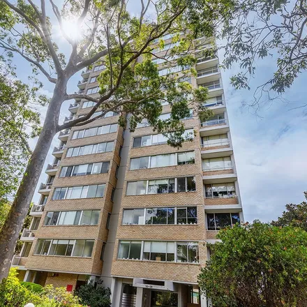 Image 4 - Capri Tower, 26-32 Gerard Street, Cremorne NSW 2090, Australia - Apartment for rent