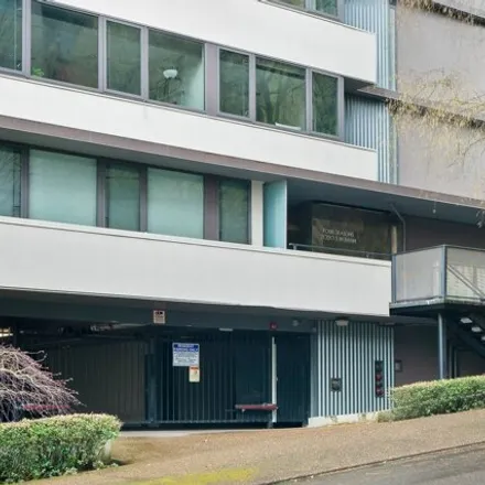 Buy this 1 bed condo on 2020 Southwest Main Street in Portland, OR 97205