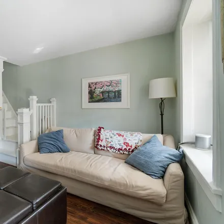 Image 2 - 4549 Wilde Street, Philadelphia, PA 19127, USA - Townhouse for sale