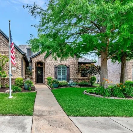 Buy this 3 bed house on 8333 Park Brook Drive in North Richland Hills, TX 76182