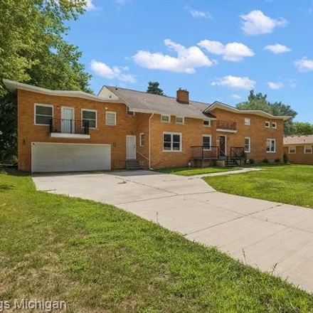 Image 4 - 20999 McClung Avenue, Southfield, MI 48075, USA - House for sale