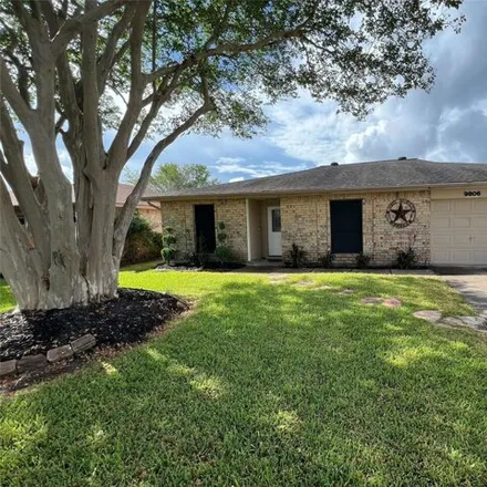 Rent this 3 bed house on 9806 Hummingbird St in La Porte, Texas